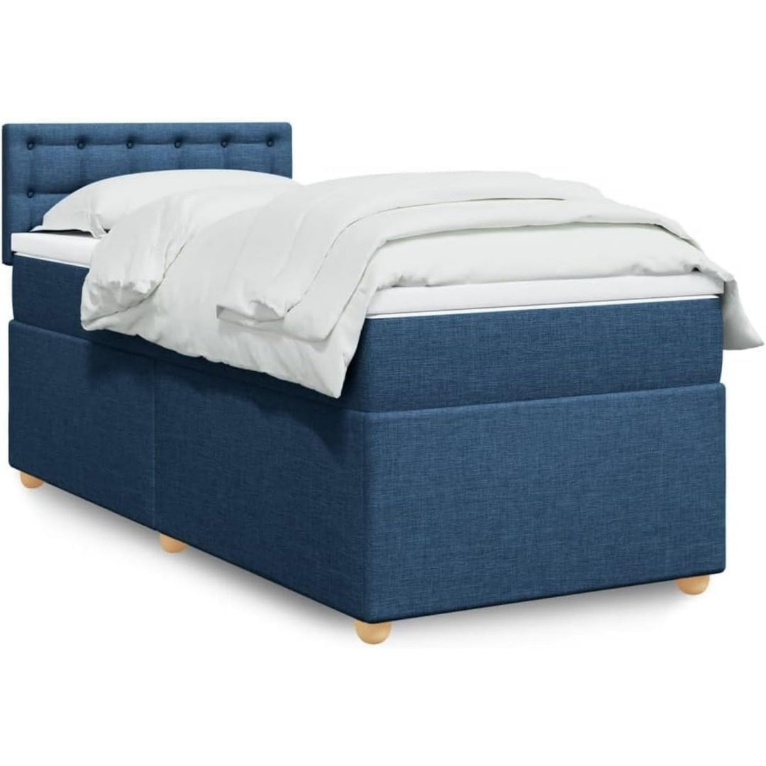 Das Boxspringbett misst 100 x 200 cm