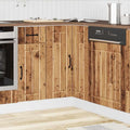 Vitrine aus Holzwerkstoff zeigt Hoehenverstellung