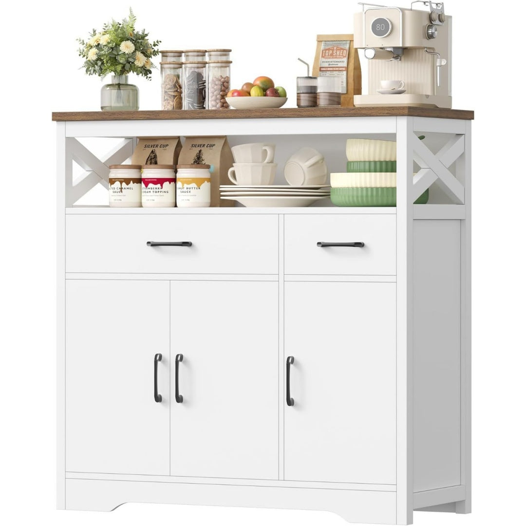 3 Tueren praegen das Sideboard in Weiss